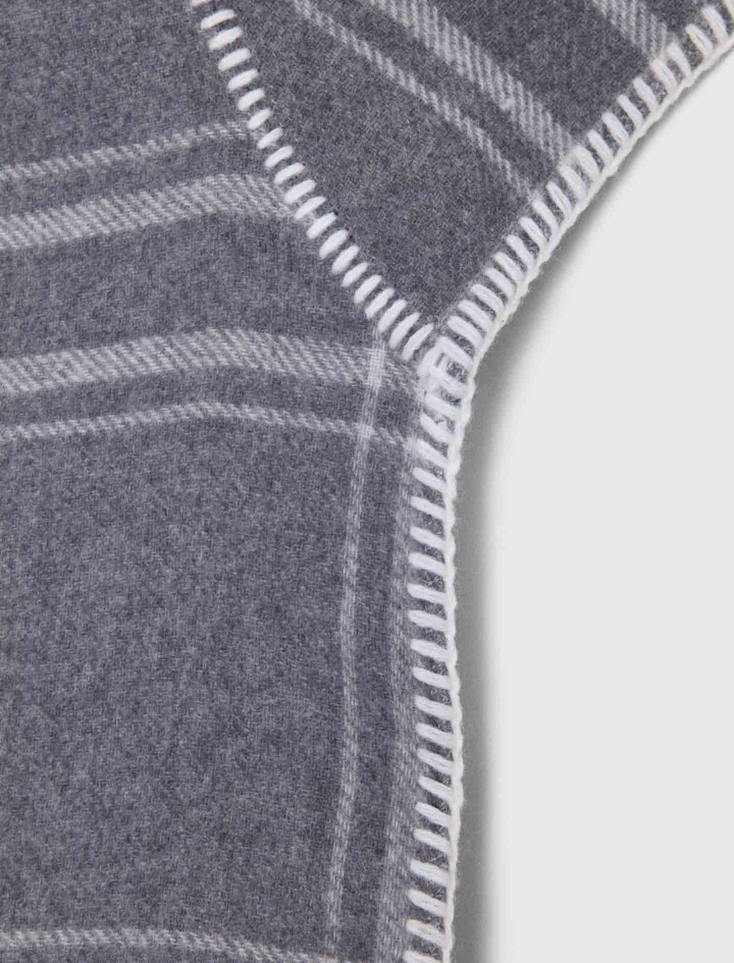 Reversible poncho Grey - Image 4