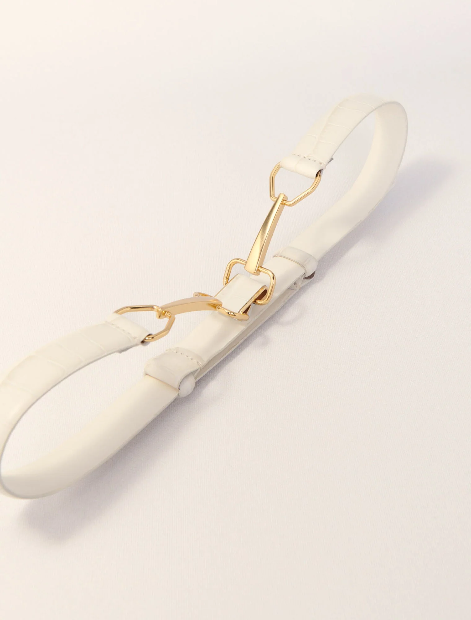 Leather belt with horse bit buckle Ecru - Image 5