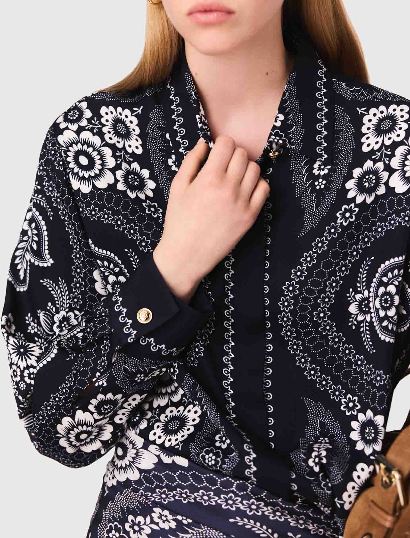 Flowing printed shirt Navy Bandana Print - Image 6