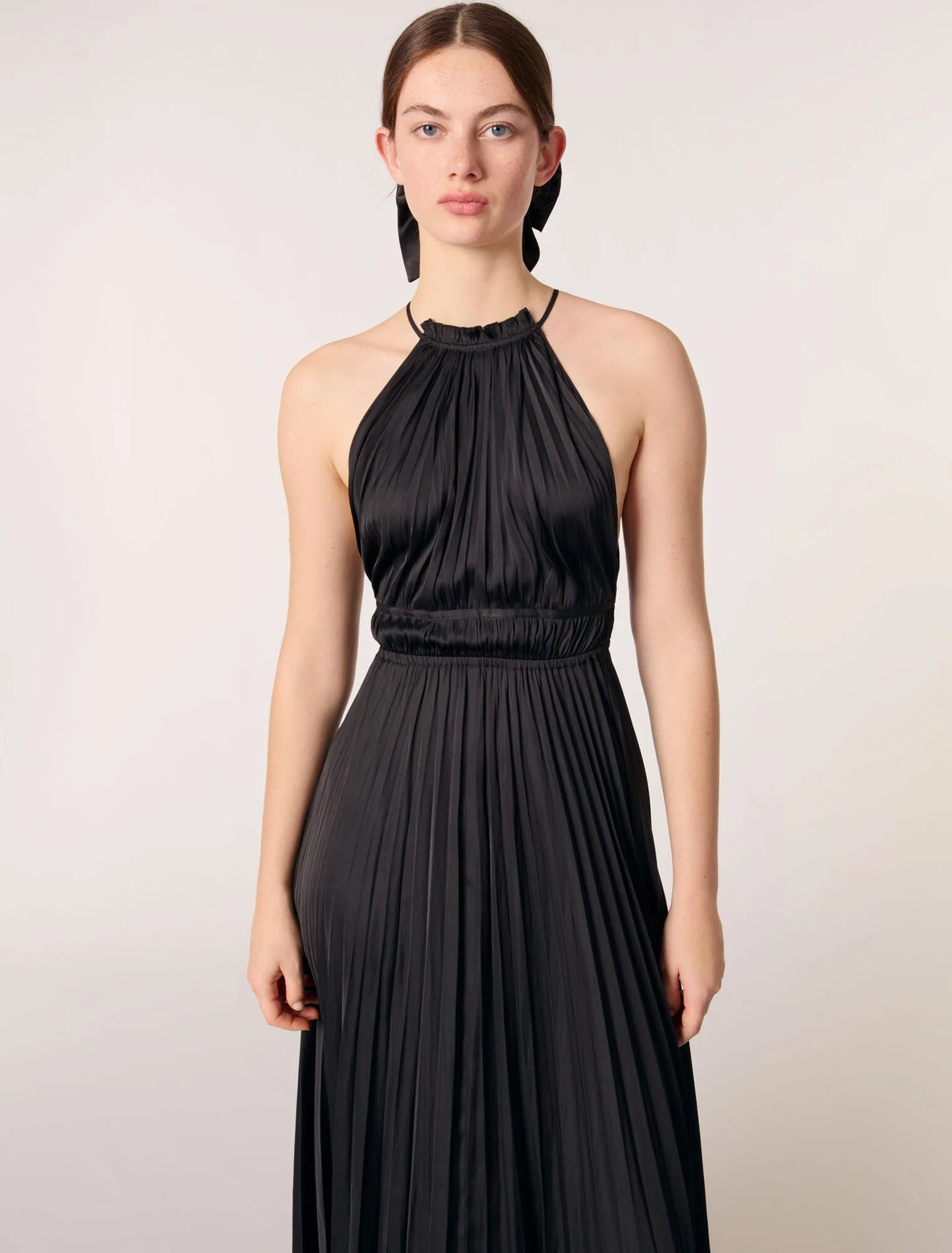 Pleated satin maxi dress Black - Image 4