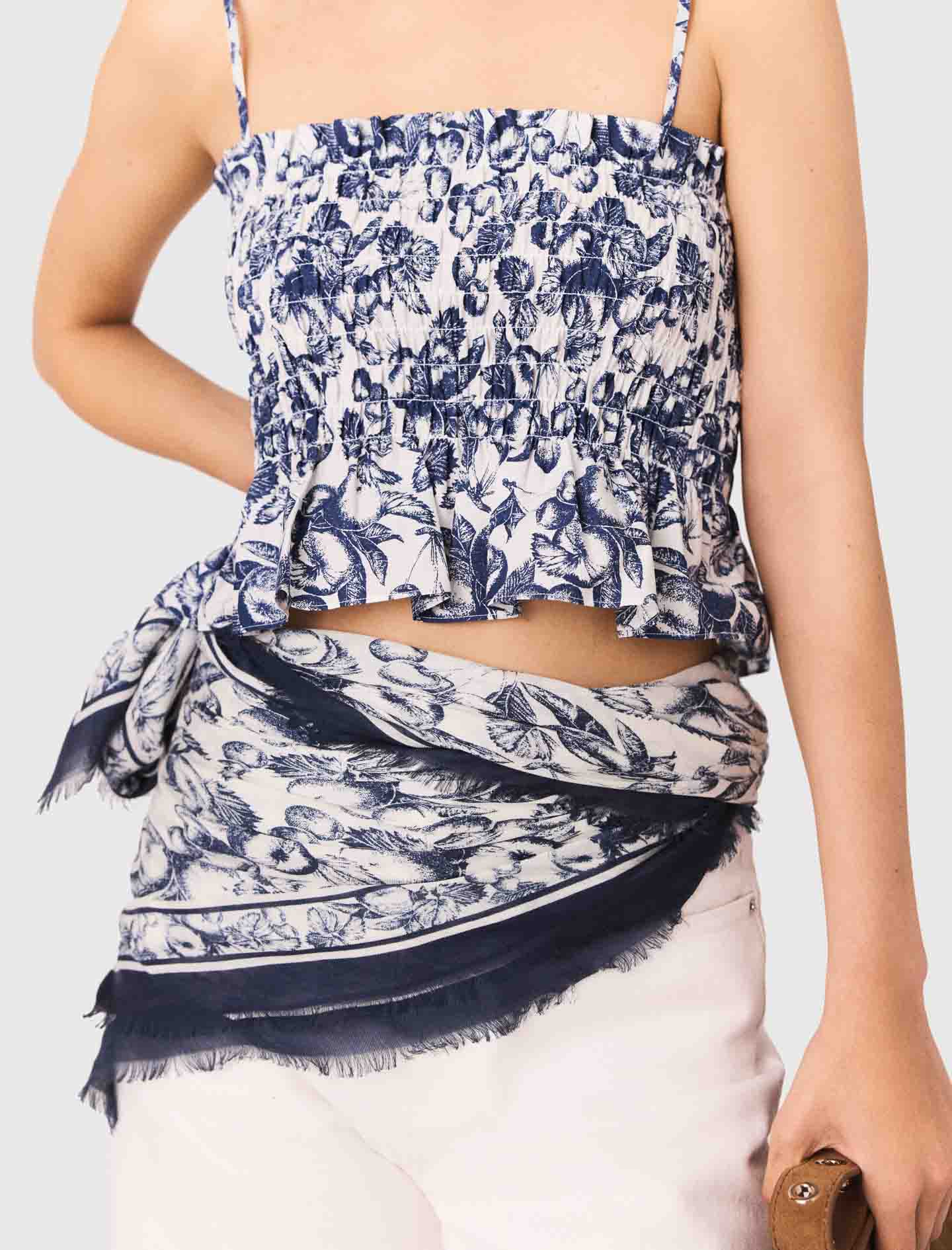 Printed smocked top Blue Fruits Print - Image 4